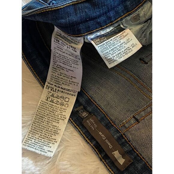 Levi’s SZ 10/30 Woman’s Demi Curve Mid Rise Straight Leg Dark Denim Jea… - Picture 4 of 12